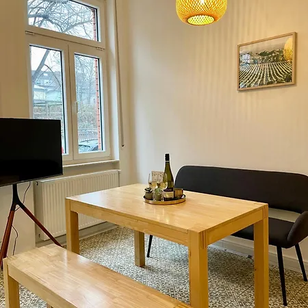 Weingut | Exklusiv | Modern | Zentrale Lage | 2Sz Lägenhet